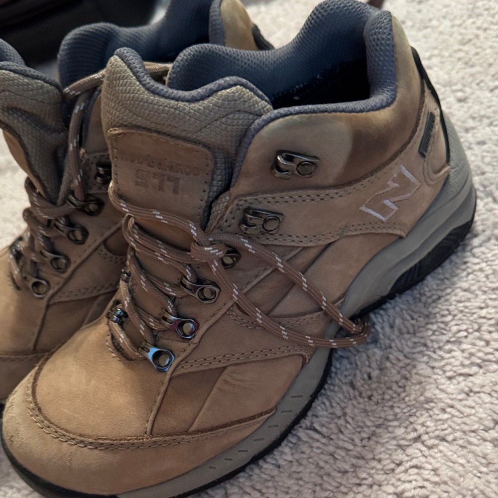 New Balance Women’s Tan 977 Hiking Shoes
